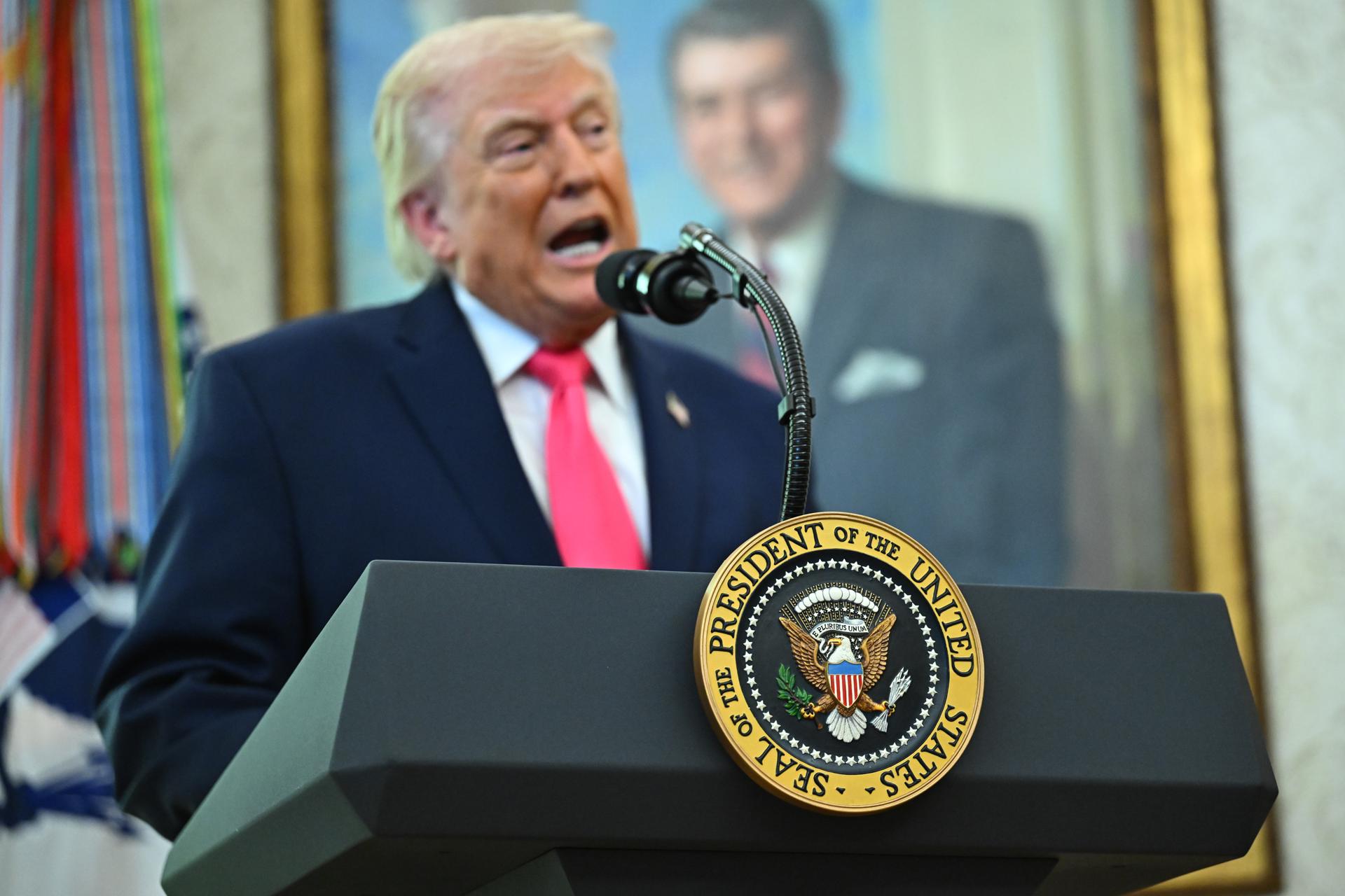 Trump aumenta la presión al amenazar con retirarse de la OTAN por no involucrarse en Ormuz