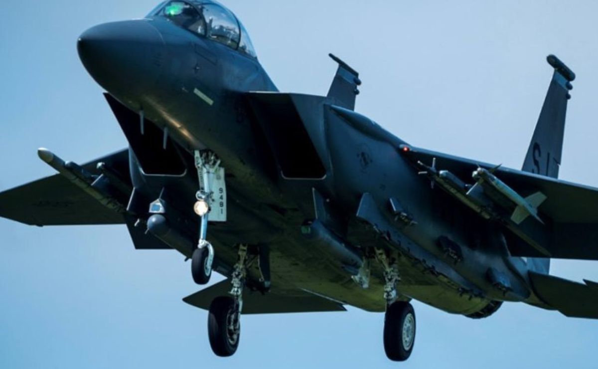 Reportan derribo de un caza de EE.UU. en Irán