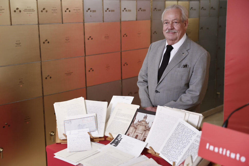 Instituto Cervantes recibe el legado del mexicano Gonzalo Celorio, Premio Cervantes 2025