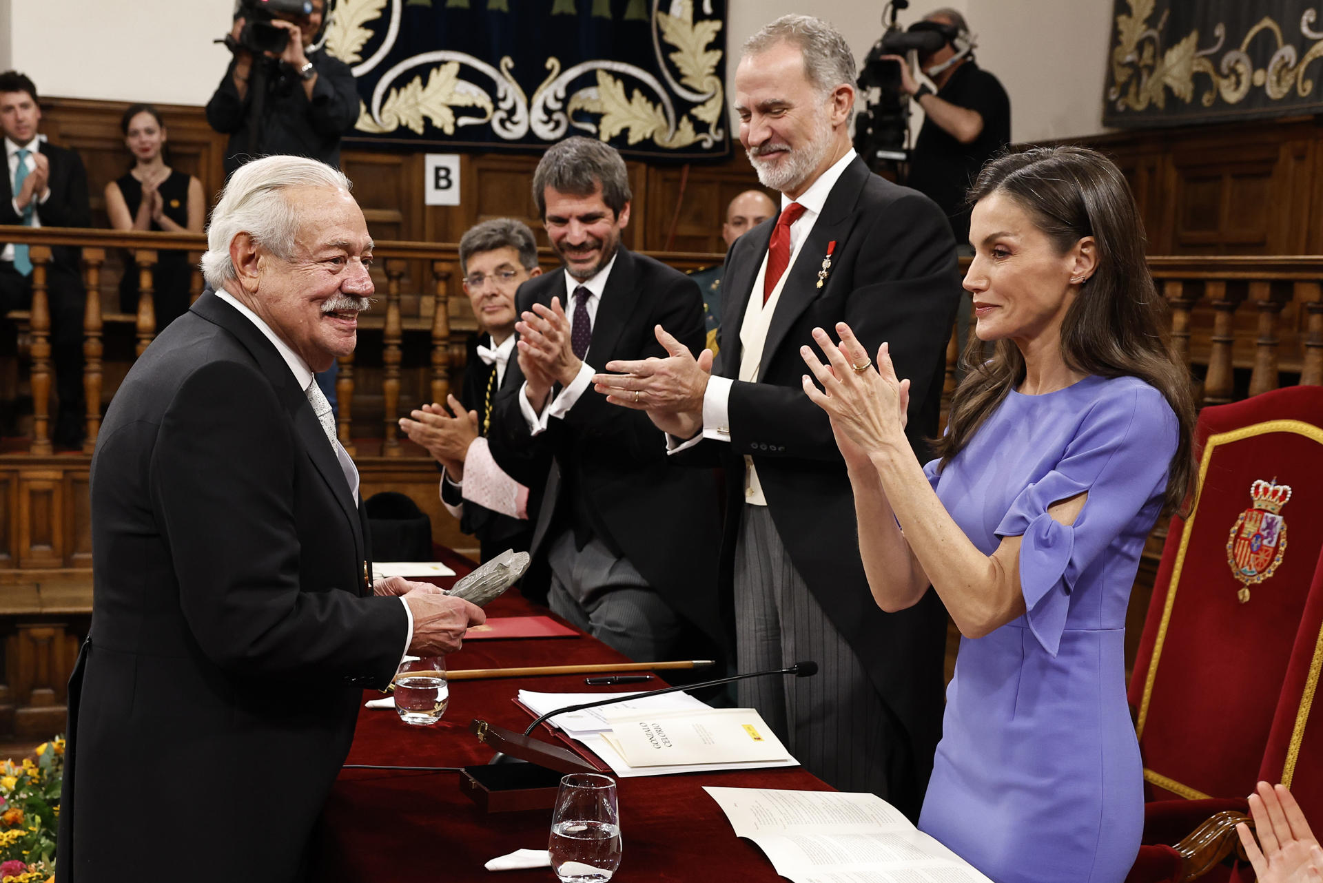 Mexicano Gonzalo Celorio recibe el Premio Cervantes 2025
