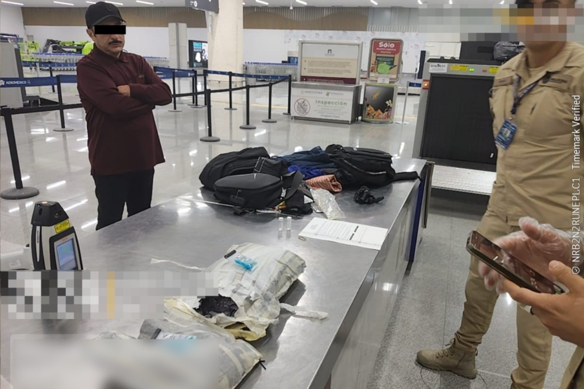 AICM: Marina detiene a hombre que transportaba cocaína en su equipaje