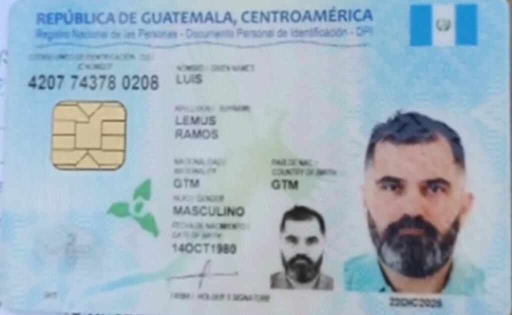 Contralmirante Fernando Farías Laguna ingresó con pasaporte falso a Argentina