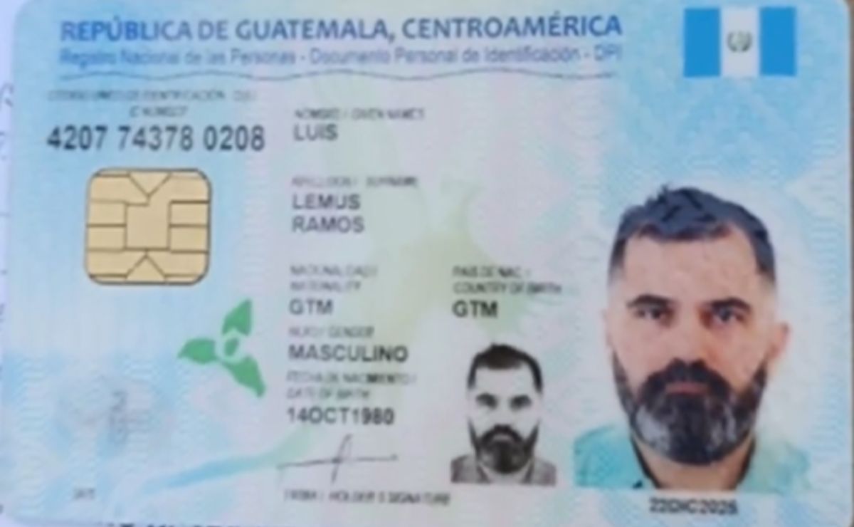 Contralmirante Fernando Farías Laguna ingresó con pasaporte falso a Argentina