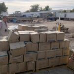 Abandonan insumos médicos en estacionamiento de La Paz, BCS