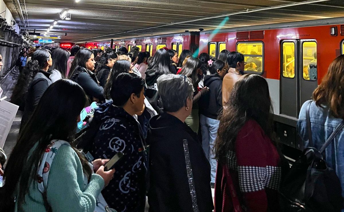 Metro CDMX reporta circulación constante; usuarios acusan que no es cierto Metro CDMX reporta circulación constante; usuarios acusan que no es cierto