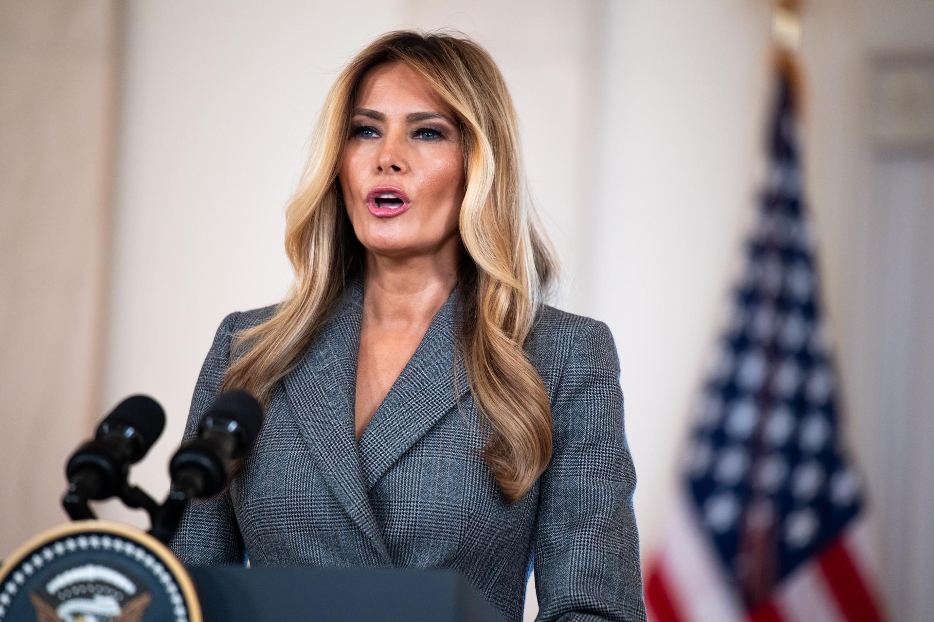 Melania Trump niega haber tenido una relación cercana Jeffrey Epstein y Ghislaine Maxwell