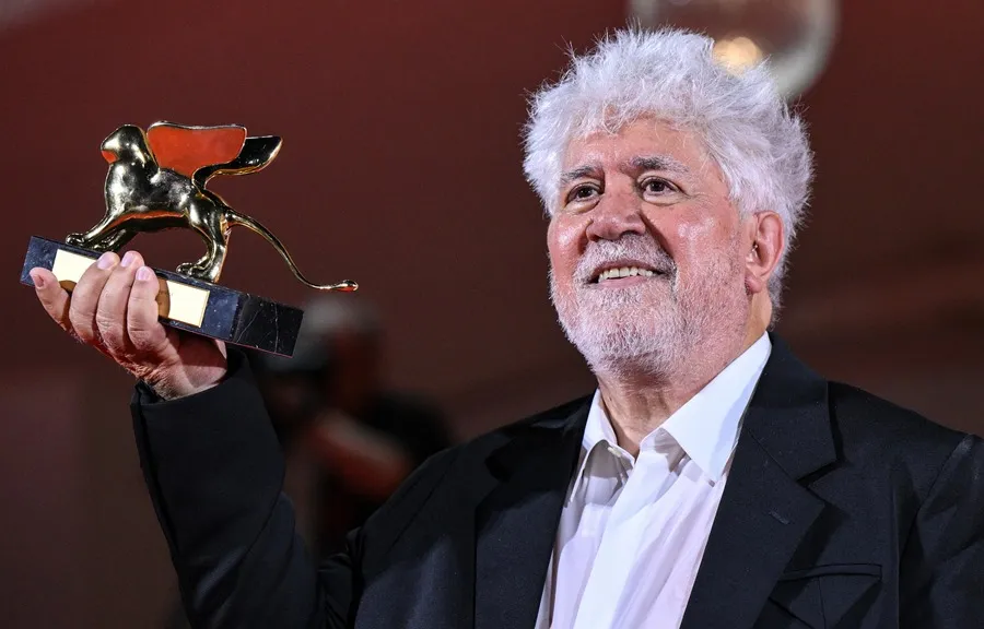 “No sabría contar una historia sobre seres felices”: Pedro Almodóvar