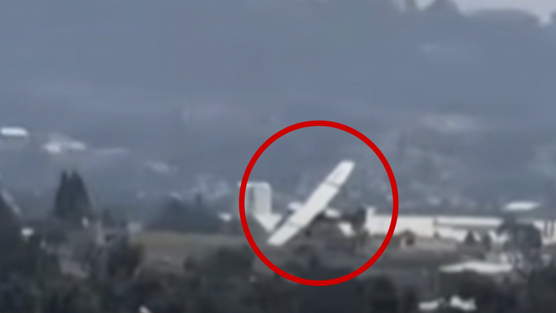 Revelan video del accidente de un avión que se desplomó en Puebla
