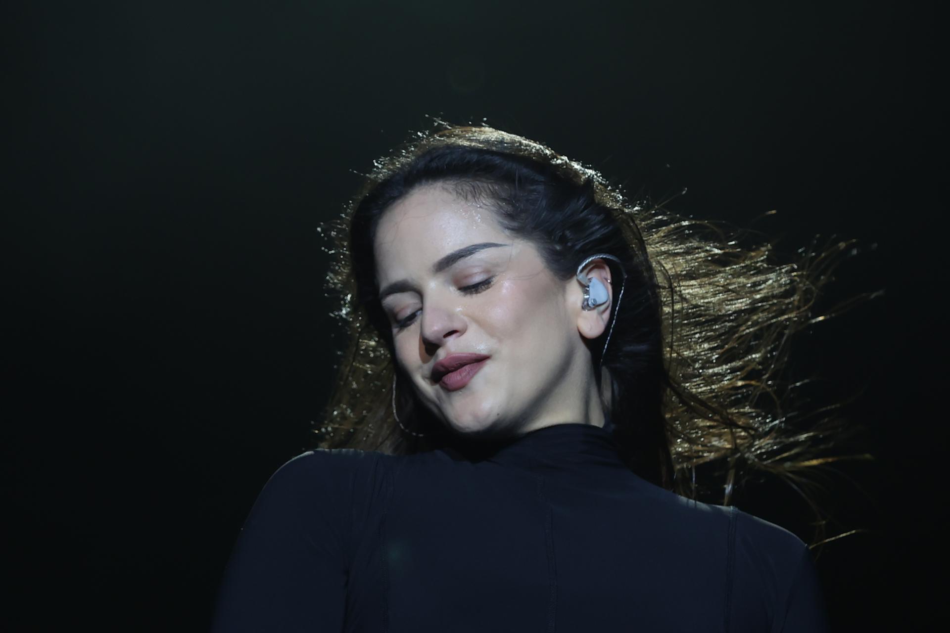 Rosalía lanza ‘Lux (Complete Works)’, con versión inédita de ‘Dios es un stalker’