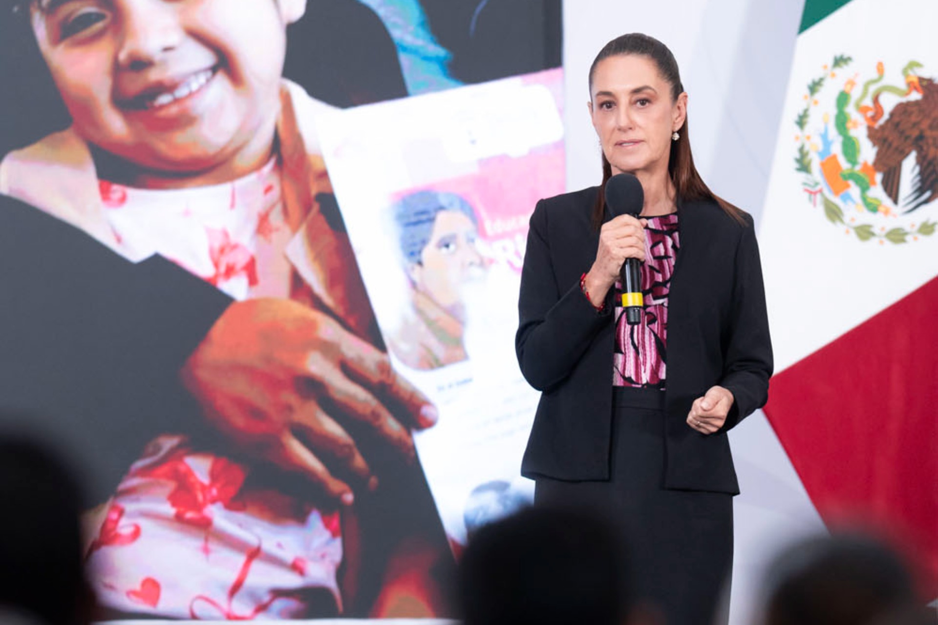 “Es una inversión histórica”: Sheinbaum destaca que en 2030 se destinarán más de un billón de pesos en Becas para el Bienestar