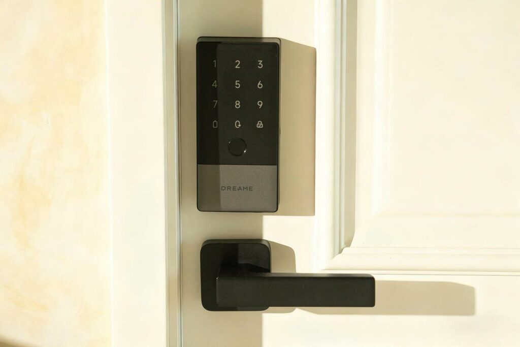 Los hogares inteligentes: soluciones y experiencias - whatsapp-image-2026-04-16-at-121937-pm-1-1024x683