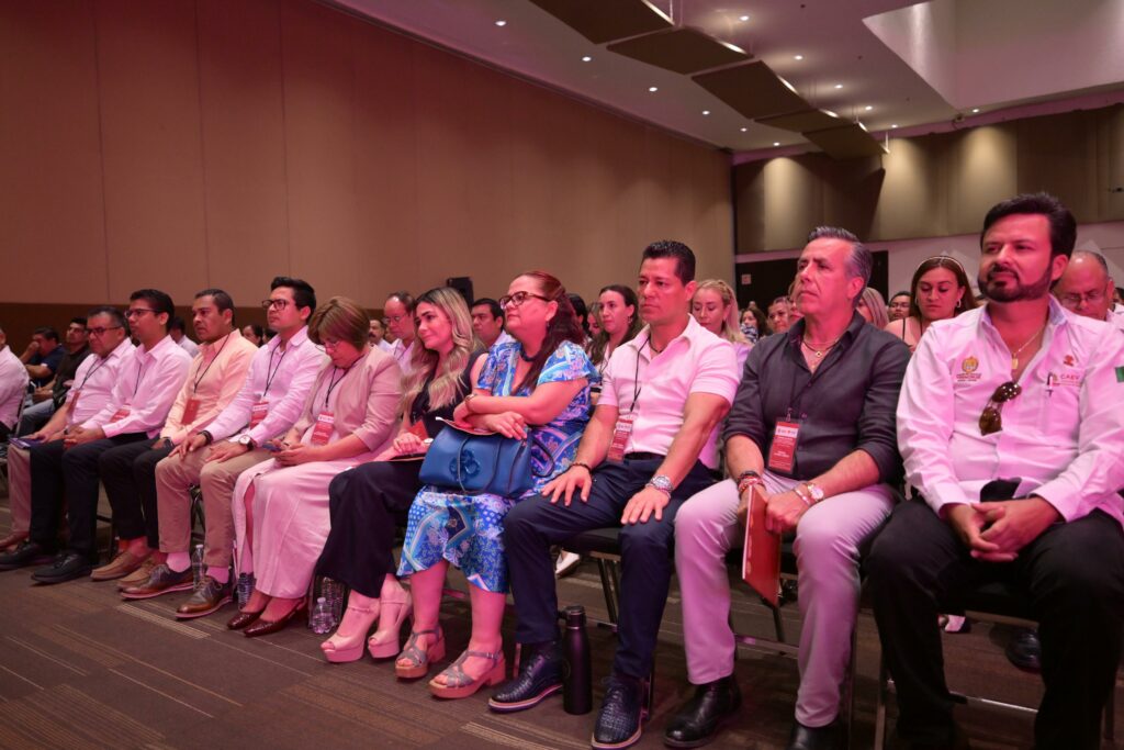 Gobernadora de Veracruz anuncia estrategia para sanear finanzas municipales - whatsapp-image-2026-04-24-at-53415-pm-1-1024x683