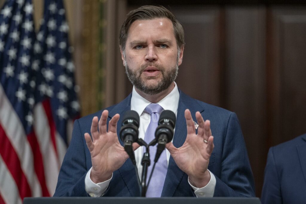 JD Vance llama “amigo” a Rubio pero descarta comentar una posible candidatura presidencial