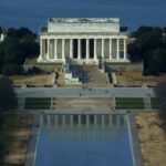 Defensores del patrimonio demandan a Trump por obras del estanque de Lincoln en Washington