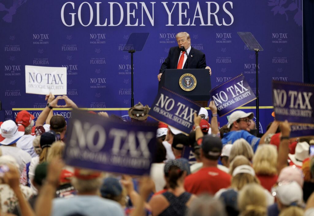 Trump reaparece en un mitin en Florida tras intento de asesinato: “No debería estar aquí”