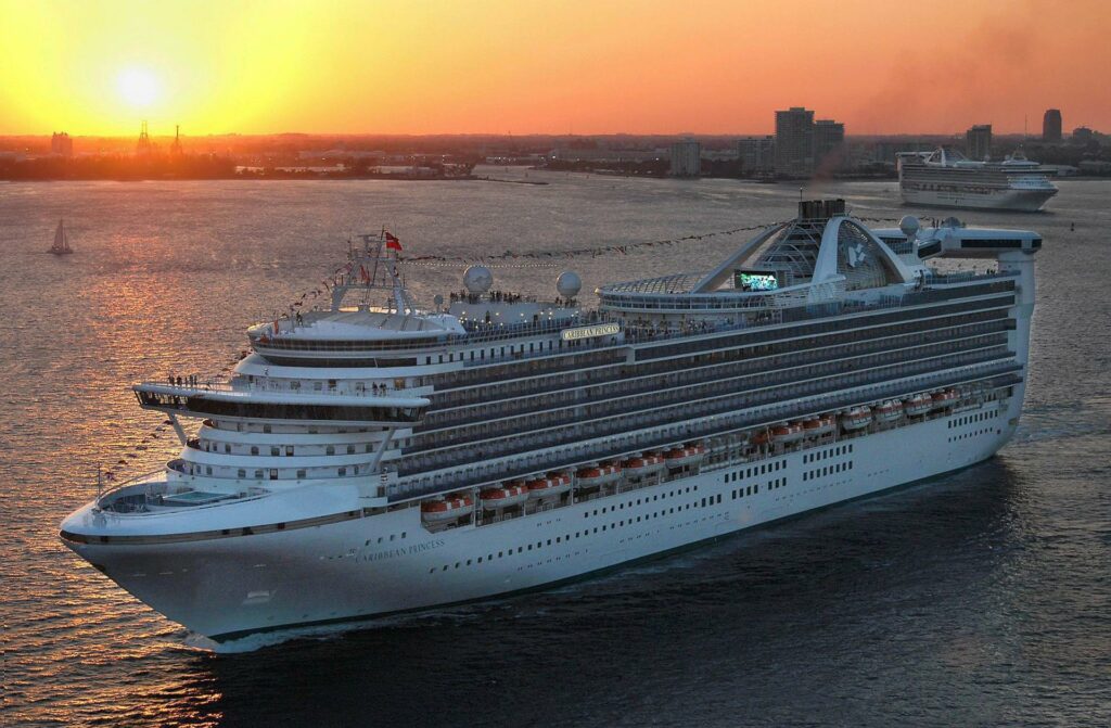 Más de 100 personas enfermas con norovirus en un crucero que zarpó de Florida