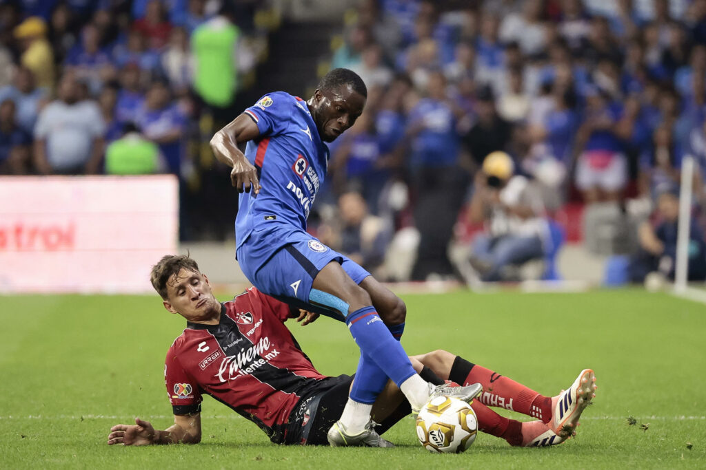 Chivas y Cruz Azul avanzan a semifinales del Clausura 2026