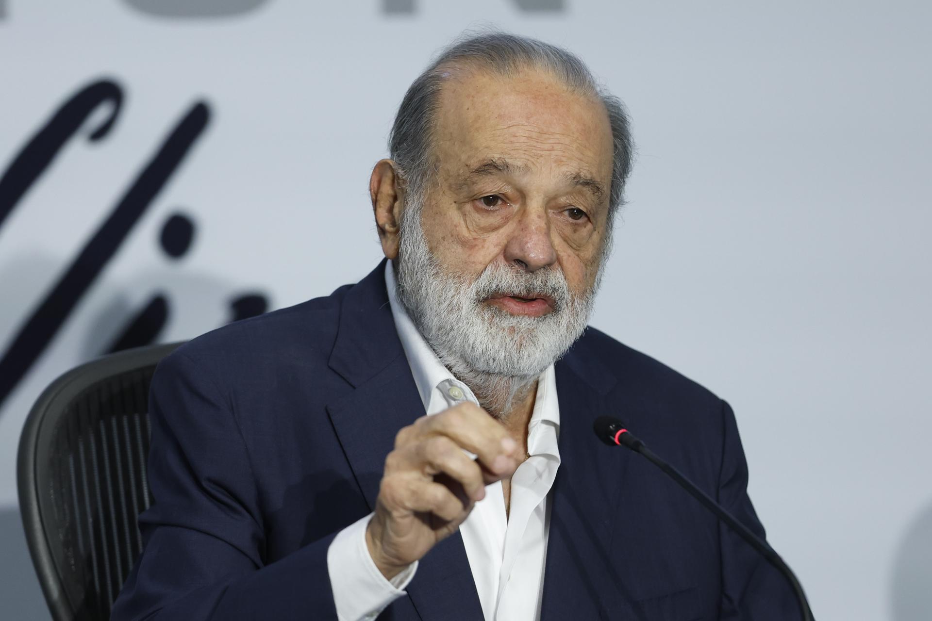 Carlos Slim anuncia inversiones en México de 5 mil millones de dólares en 2026