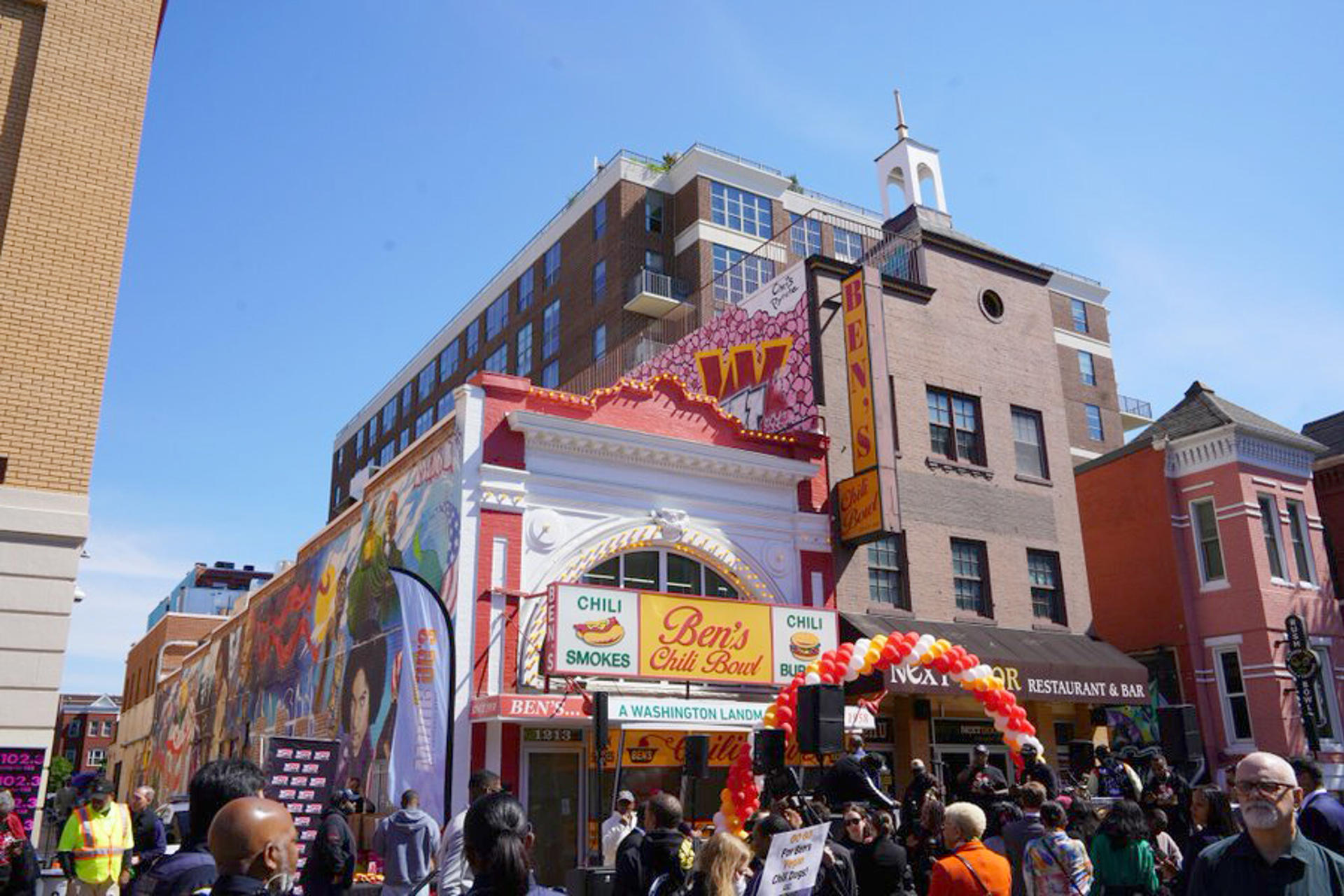 Reabre Ben’s Chili Bowl, el local favorito de Obama en Washington
