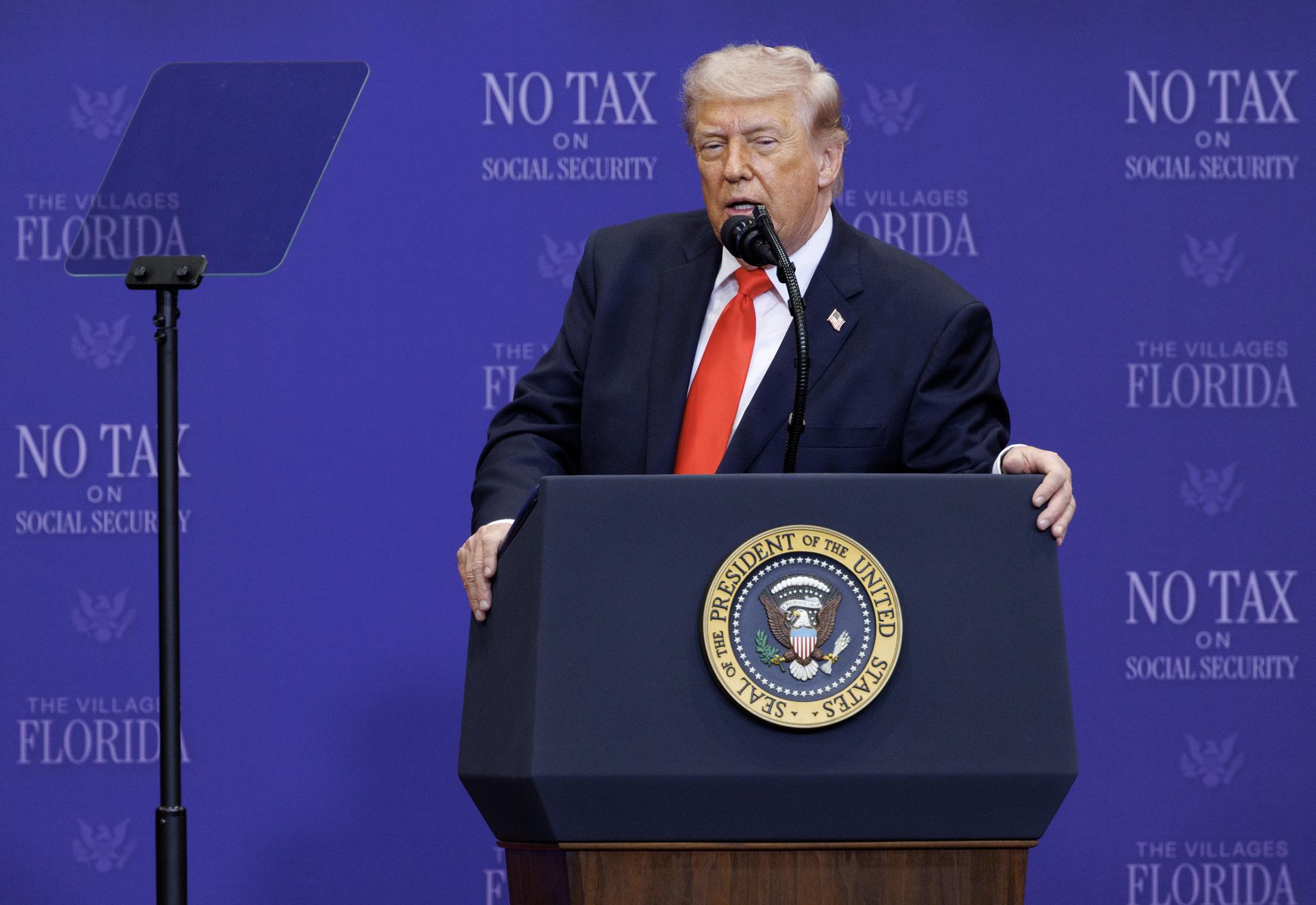 Trump suspende el operativo militar para escoltar buques en Ormuz a petición de Pakistán