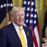 Un juez prohíbe a Trump rebautizar con su nombre el Centro Kennedy de Washington