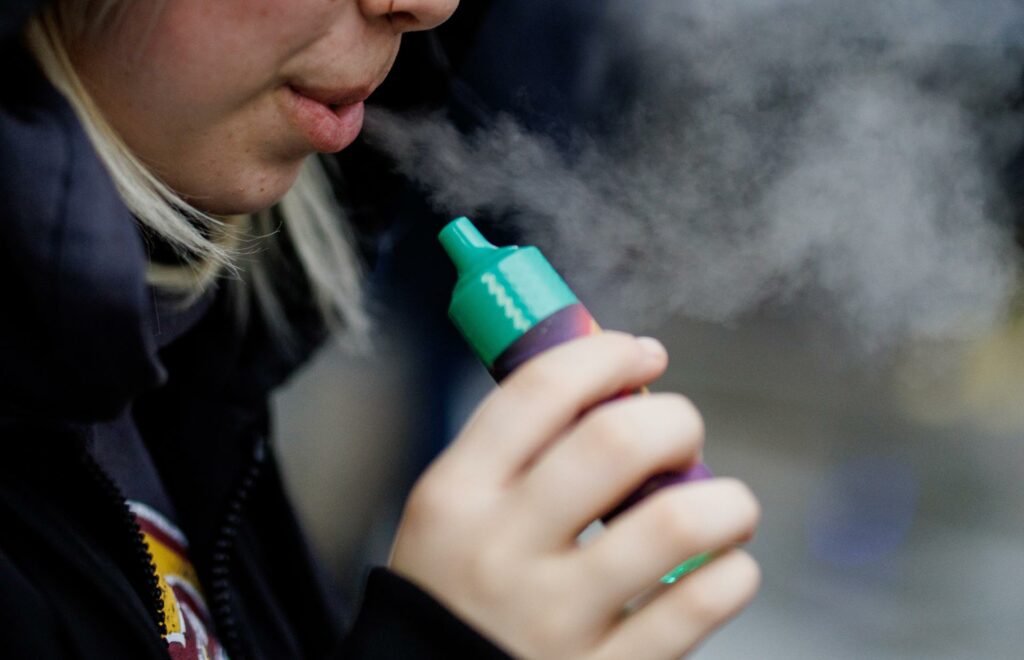 ONG afirma que la prohibición del vapeo fortaleció el mercado negro en México - a5311bca463c573a5558b9fd1035539c23b76d45w-1024x660