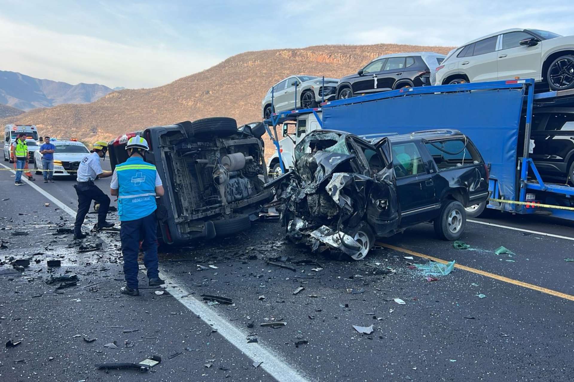 Choque en la Autopista Siglo XXI deja siete muertos