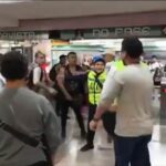 Video: Punks agreden a policías en el Metro CDMX
