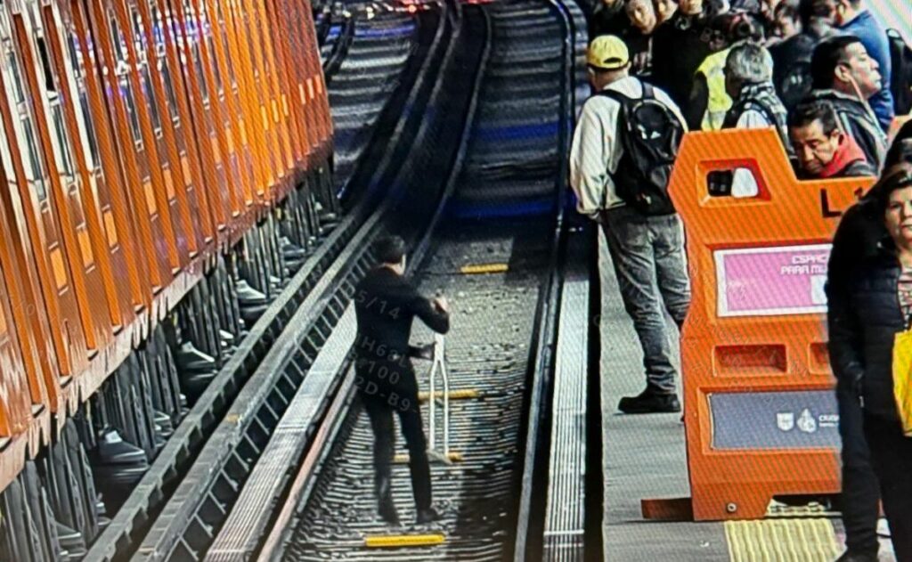 Muleta retrasa servicio en el Metro CDMX, ¿en qué línea?