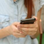 El efecto de 21 días sin el celular en estudiantes: dormir mejor, menos depresión y paz mental