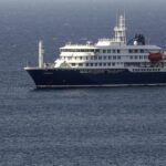 Crucero del hantavirus atracará en Tenerife para evacuar a los pasajeros