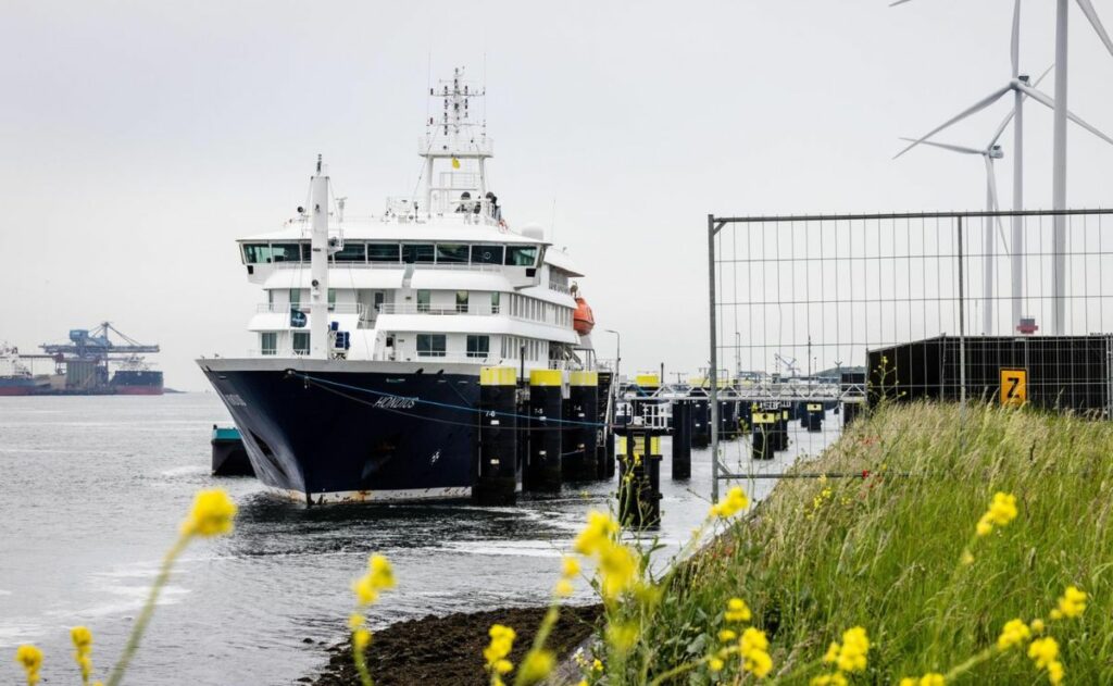 Otro pasajero del crucero MV Hondius da positivo a hantavirus