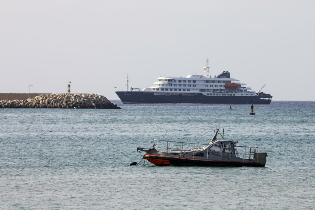 Tres infectados por hantavirus en el crucero MV Hondius serán evacuados a Países Bajos