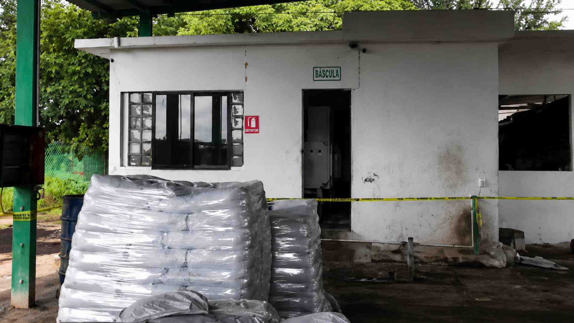 Decomisan más de un millón de litros de hidrocarburo en Nuevo León Decomisan más de un millón de litros de hidrocarburo en Nuevo León