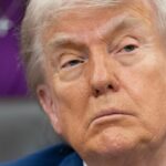 Trump confirma la suspensión del impuesto federal a la gasolina por altos precios