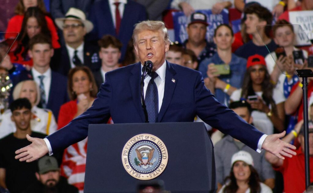 Trump aprovecha el tiroteo frente a la Casa Blanca para reivindicar su salón de baile