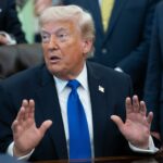 Trump acusa a la Unión Europa de violar pacto comercial y eleva al 25 % aranceles a coches
