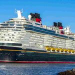 EE.UU. deporta a 27 trabajadores de cruceros, incluidos de Disney, por pornografía infantil