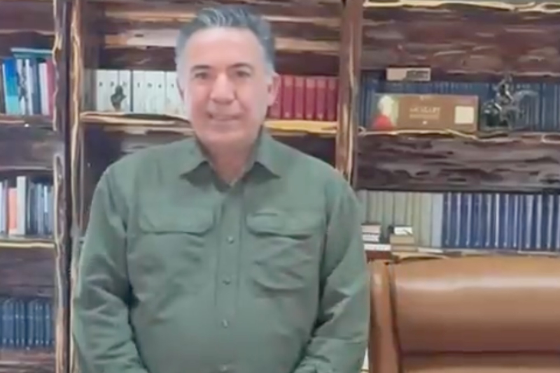 Enrique Inzunza reaparece en Badiraguato, Sinaloa; anuncia regreso a la Comisión Permanente