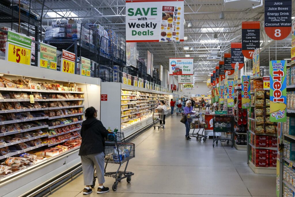 Inflación interanual en Estados Unidos subió al 3.8 % en abril por el alza de la energía