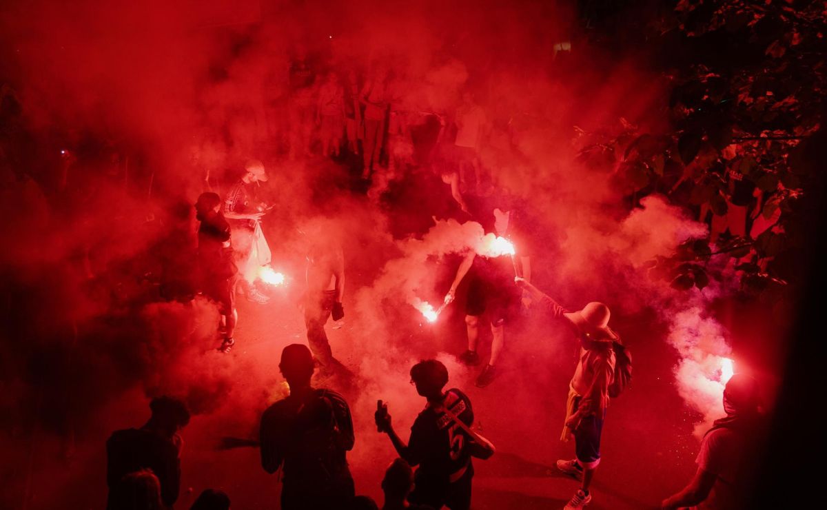 Festejos por el triunfo del PSG dejan un muerto y dos heridos muy graves - festejos-por-victoria-del-psg-en-la-liga-de-campeones