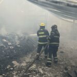 Marina brinda apoyo para sofocar incendio en una fábrica de Tláhuac, CDMX