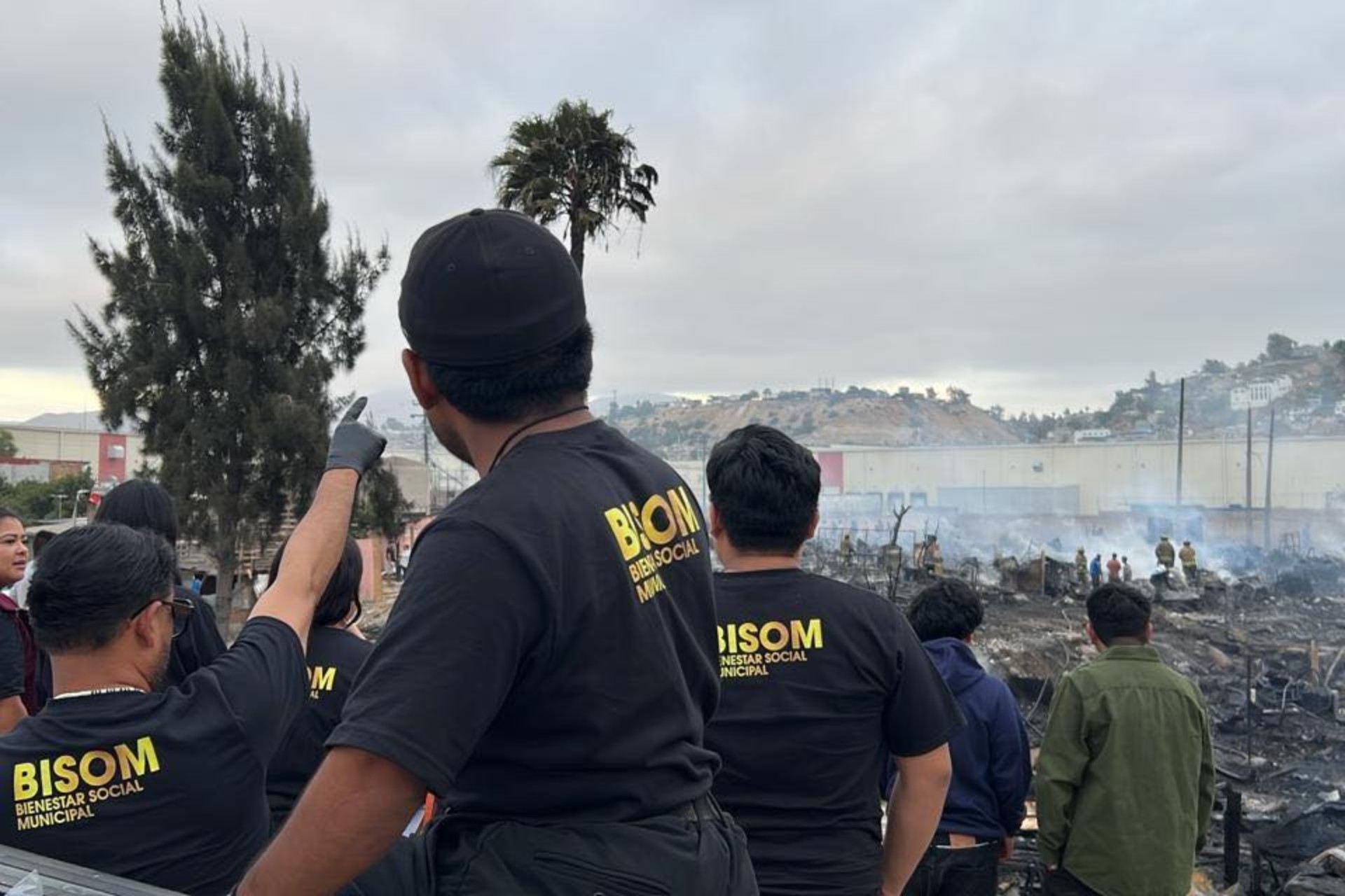 Incendio en Cañón del Padre, Tijuana, consume 39 viviendas