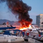 Marina auxilia en incendio de embarcación en Puerto Vallarta