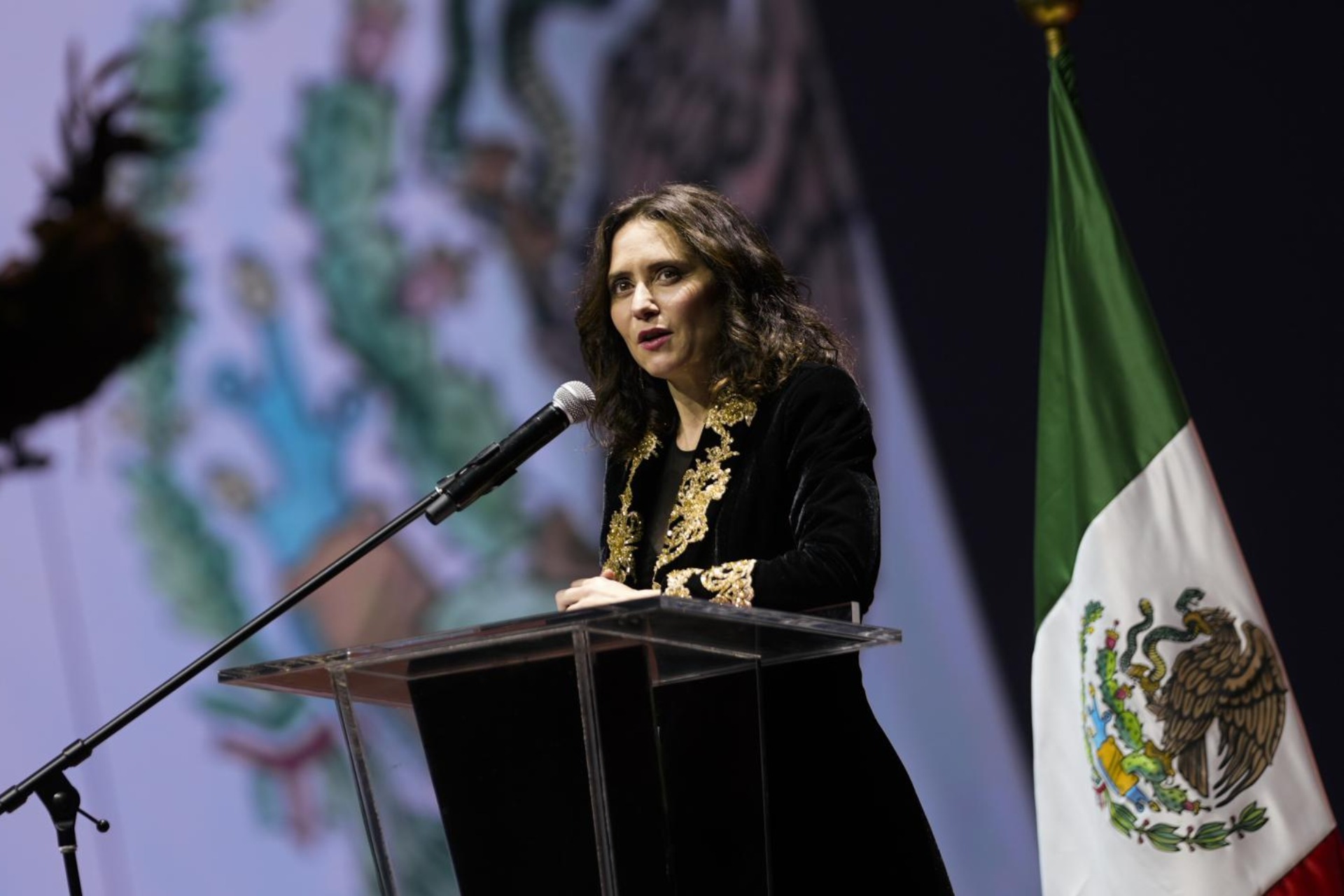 Díaz Ayuso cancela resto de su gira por México y señala a Sheinbaum por “clima de boicot”
