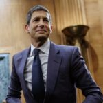 Senado de EE.UU. aprueba al candidato de Trump, Kevin Warsh, como nuevo presidente de la Fed