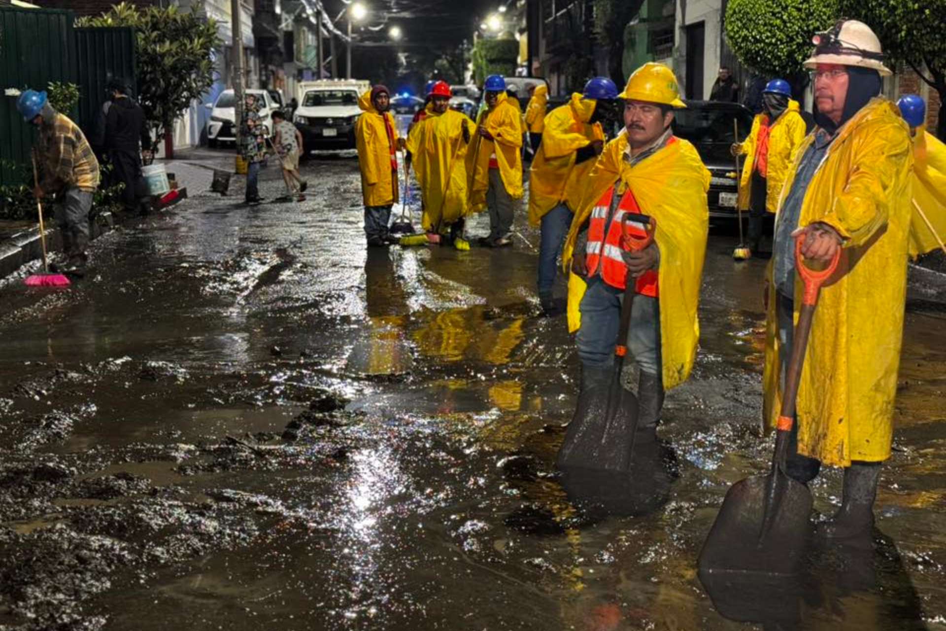 Lluvias causan desbordamientos en ríos Hondo y de los Remedios; hay afectaciones en Naucalpan y Azcapotzalco Lluvias causan desbordamientos en ríos Hondo y de los Remedios; hay afectaciones en Naucalpan y Azcapotzalco