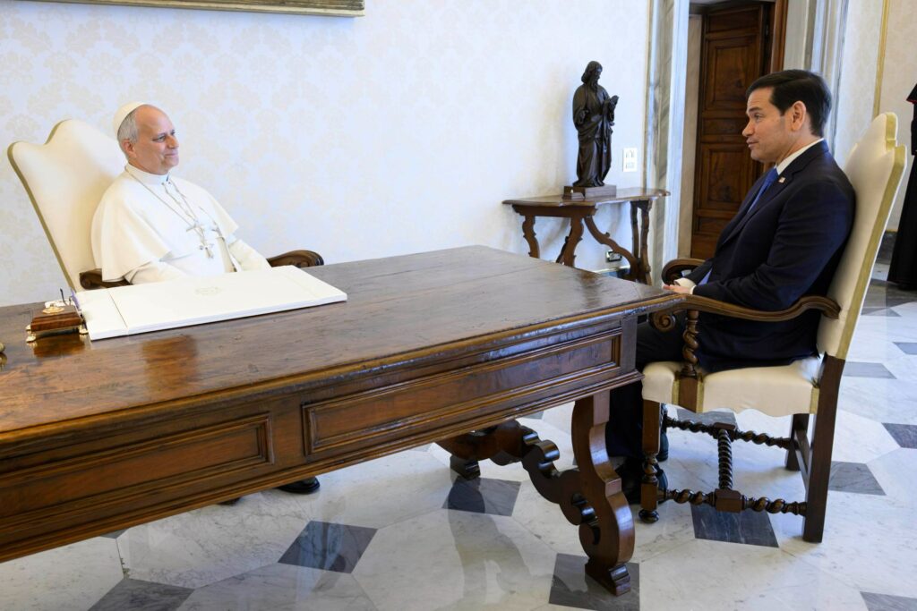 Marco Rubio manifiesta ante León XIV su “compromiso” por la paz y buena relación con el Vaticano