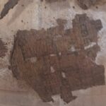 Descubren papiro de la ‘Ilíada’ de Homero en tumba de hace mil 600 años