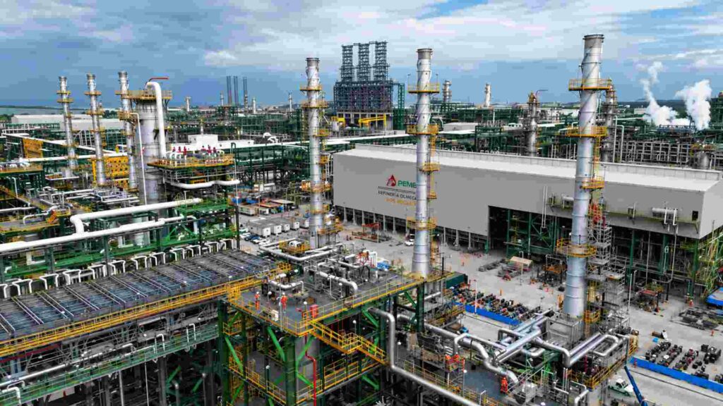 Refinería Olmeca opera de forma segura, señala Pemex